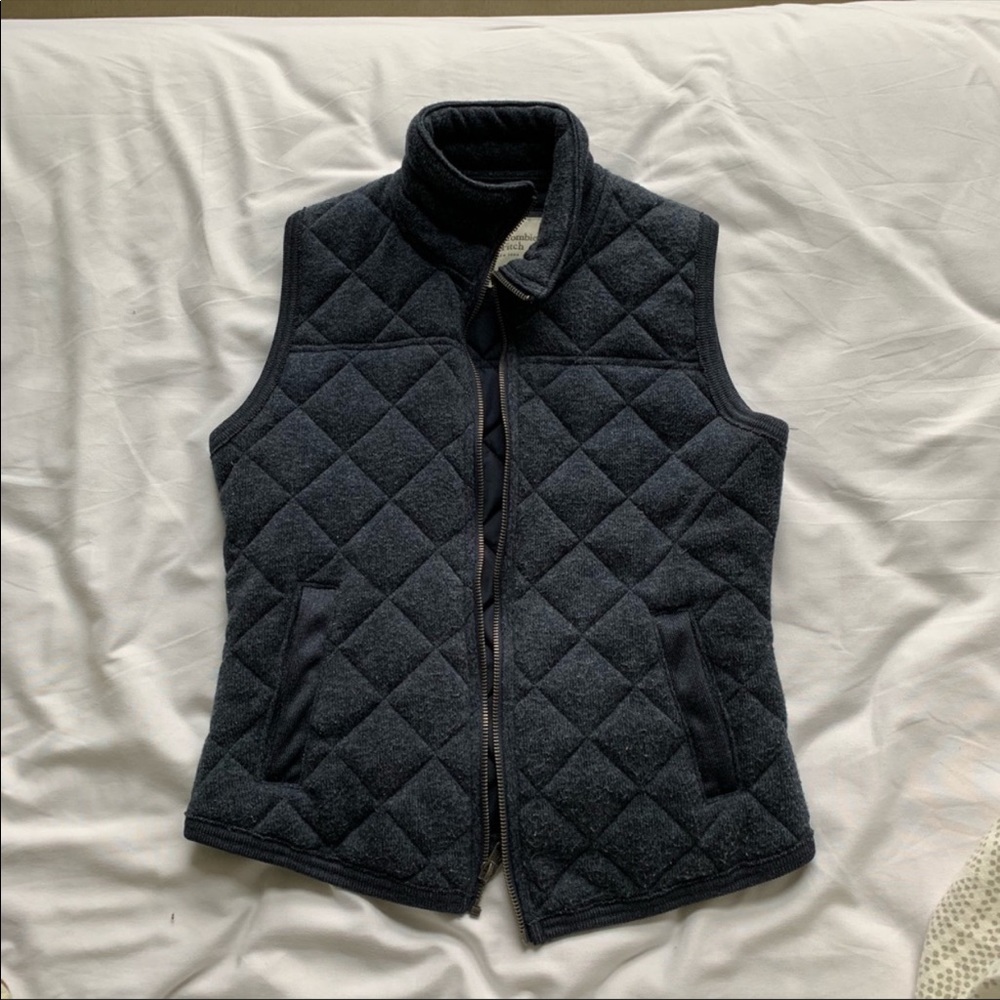 Abercrombie vest